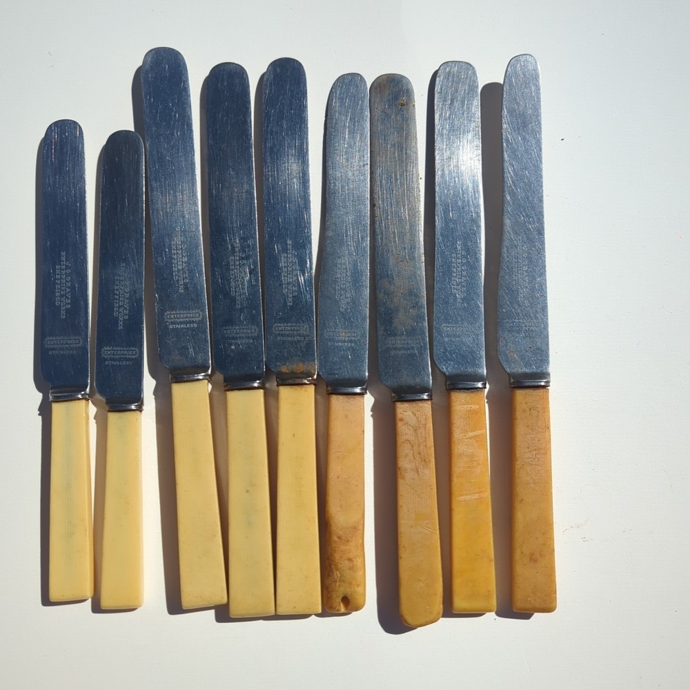 Vintage Square Handled Butter Spreaders J.G.Graves Sheffield Enterprise Bakelite
